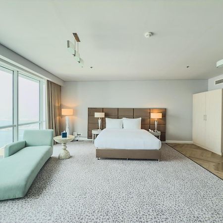 Blue Beach Tower The Walk Jbr Dubai Exterior photo A bedroom at the hotel