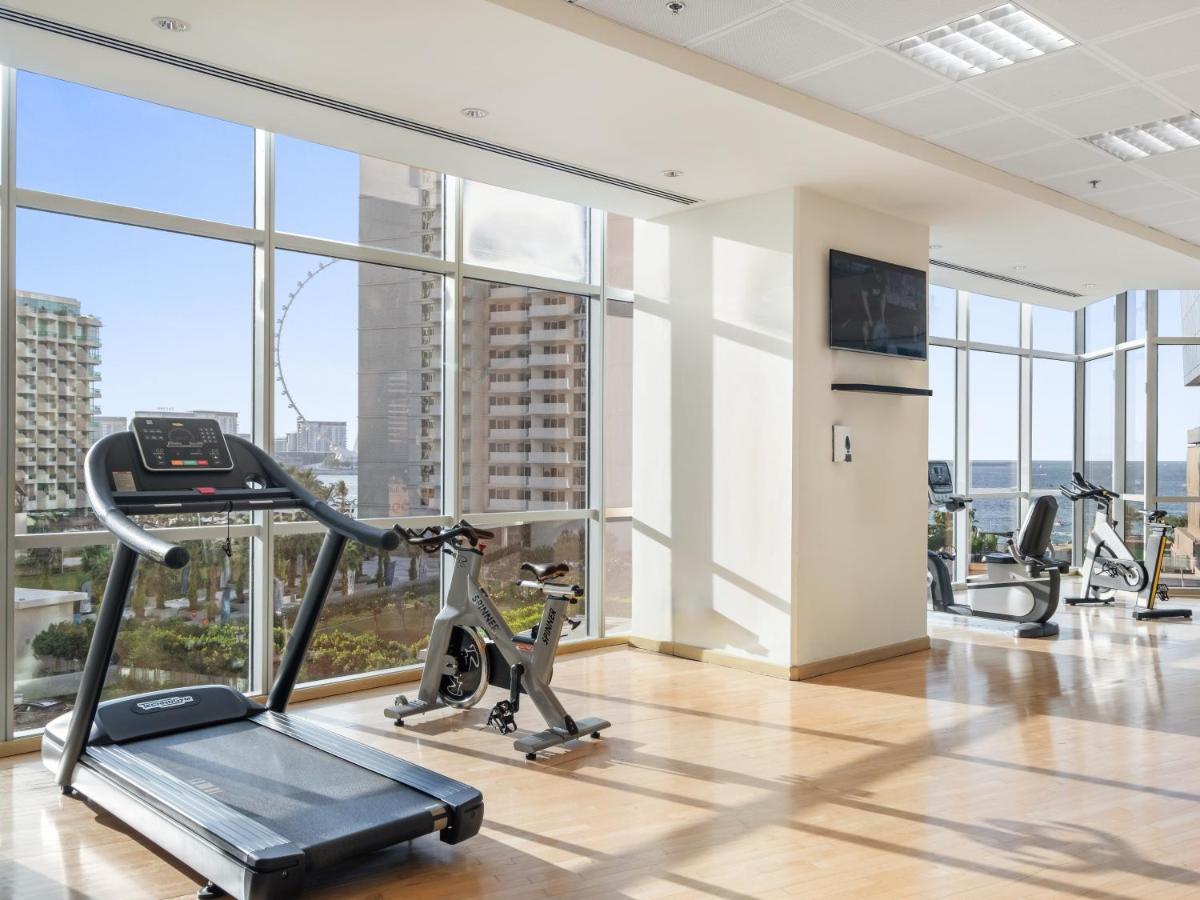 Blue Beach Tower The Walk Jbr Dubai Exterior photo The gym at the 1018 building