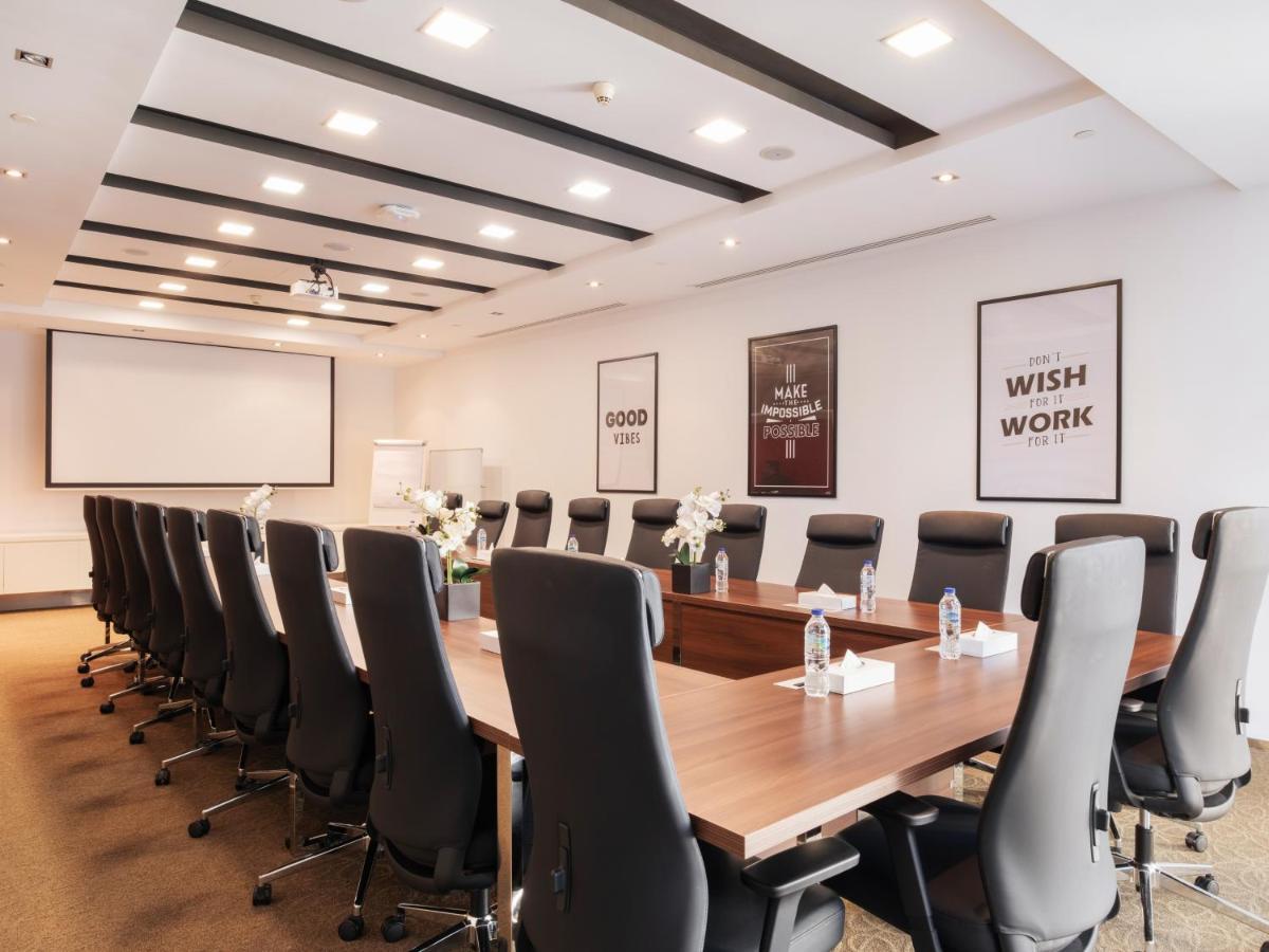 Blue Beach Tower The Walk Jbr Dubai Exterior photo Meeting room