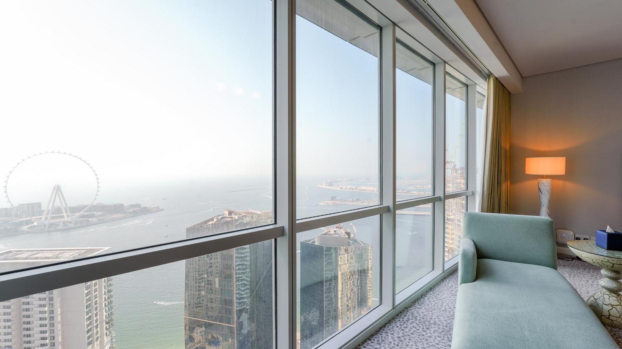 Blue Beach Tower The Walk Jbr Dubai Exterior photo A view from a suite