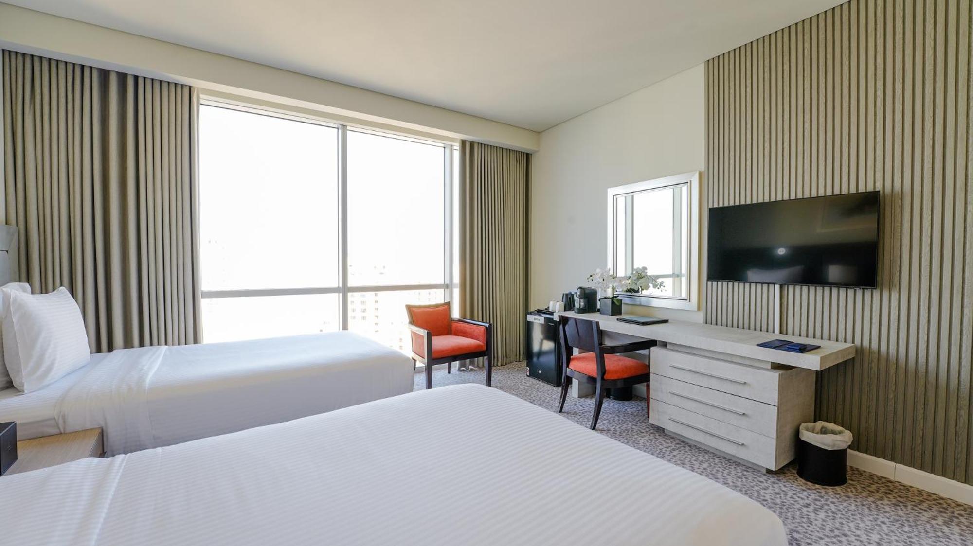 Blue Beach Tower The Walk Jbr Dubai Exterior photo A room at the hotel